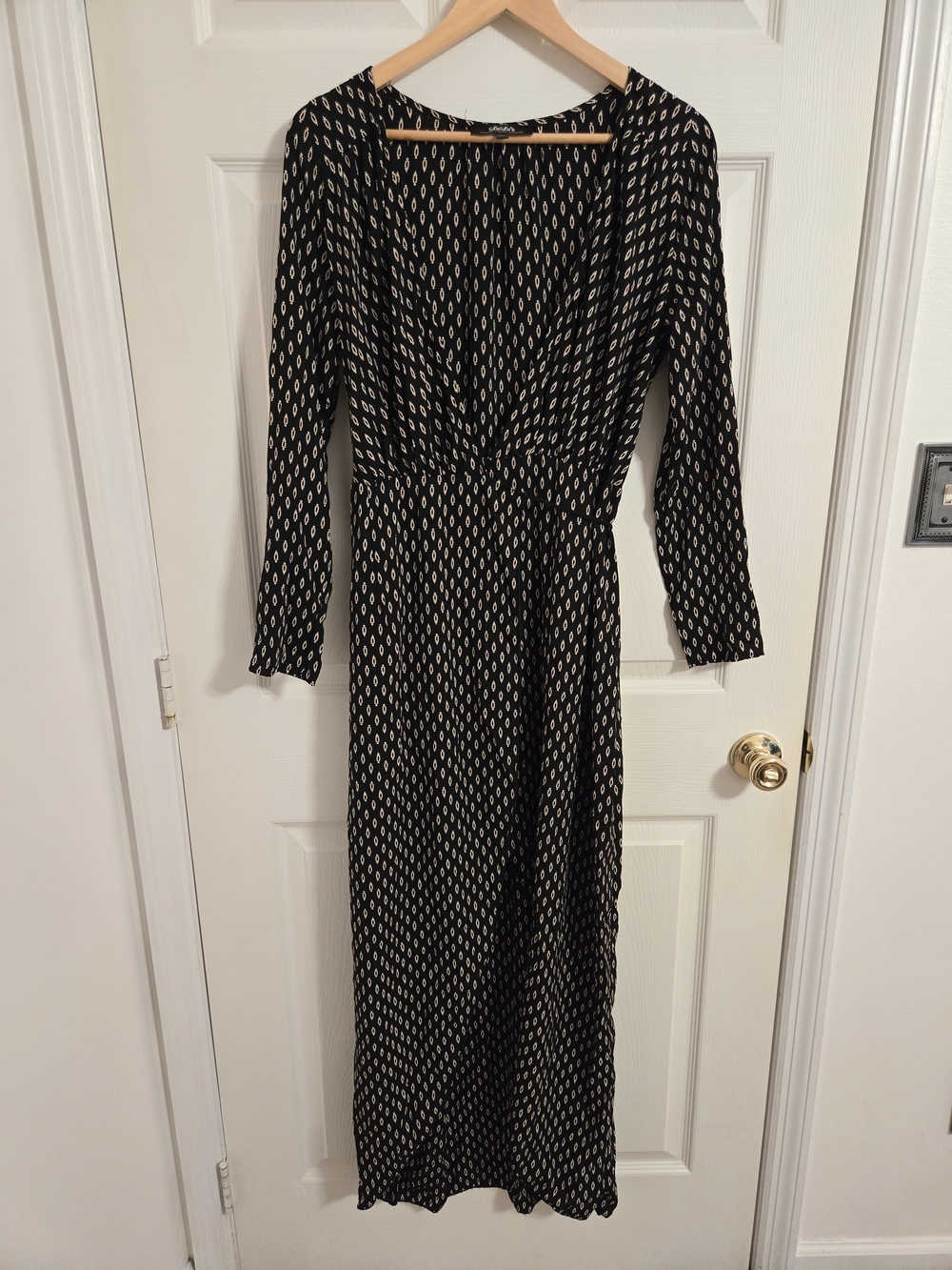 Lulus Black and Cream Patterned Wrap Maxi Dress Size Small